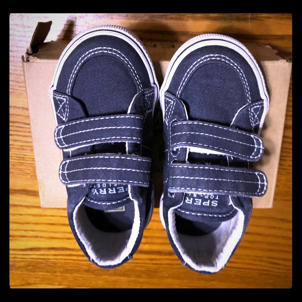 Halyard Sperry toddler boys shoes Navy Sz 6